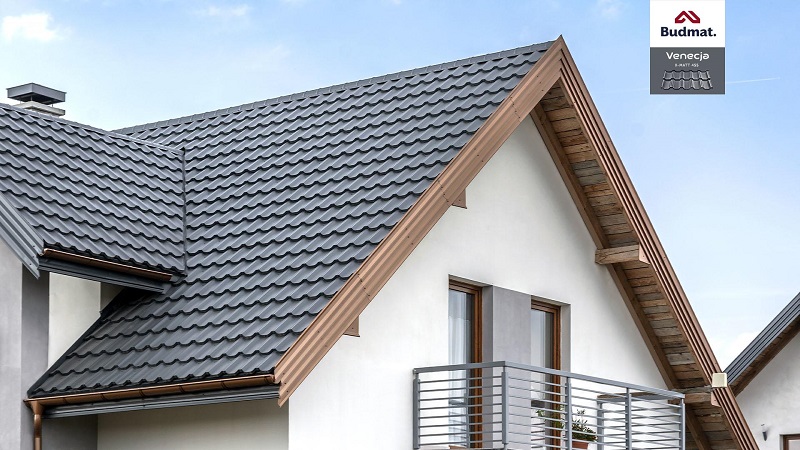 Venecja grafitowa 455 na dachu